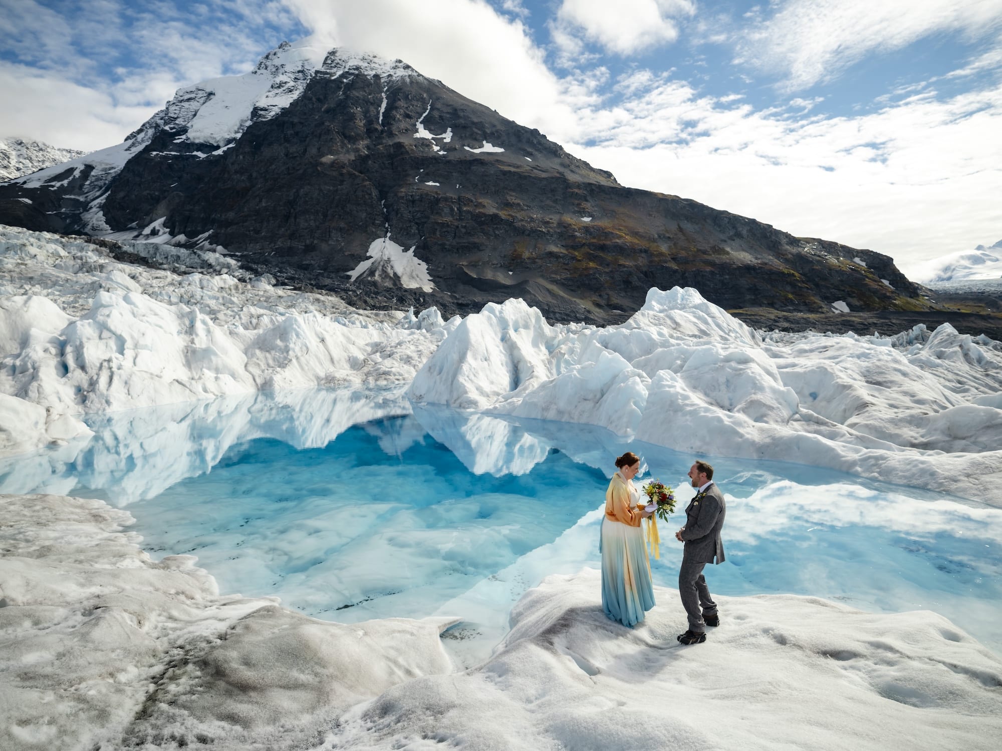 helicopter elopement with outbound heli adventures alaska