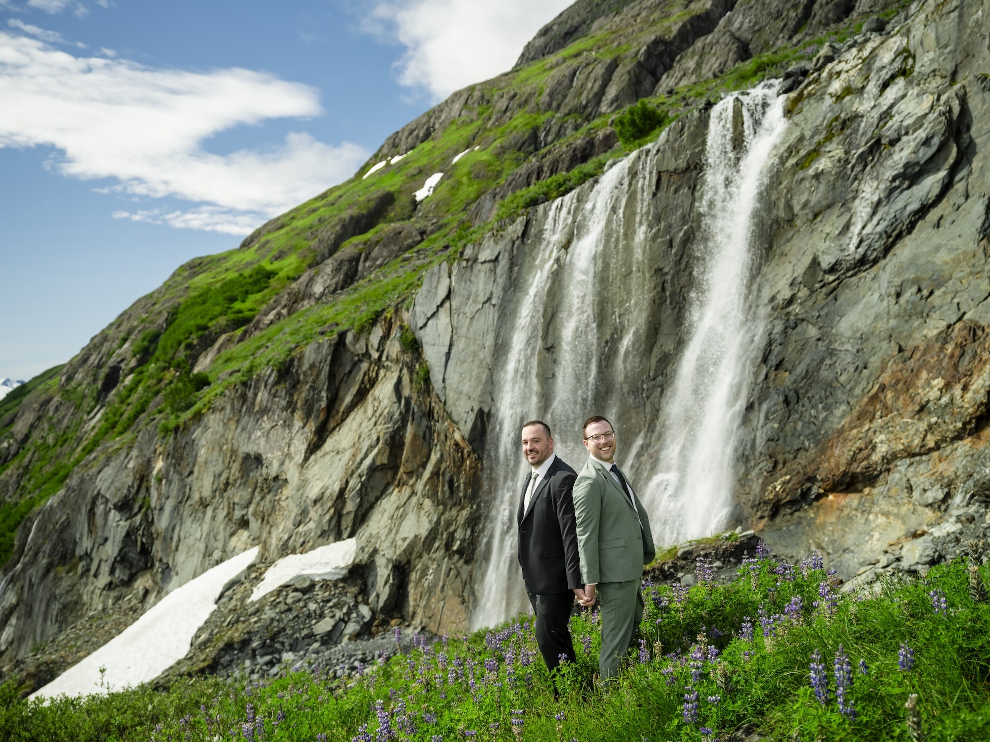 helicopter elopement with outbound heli adventures alaska